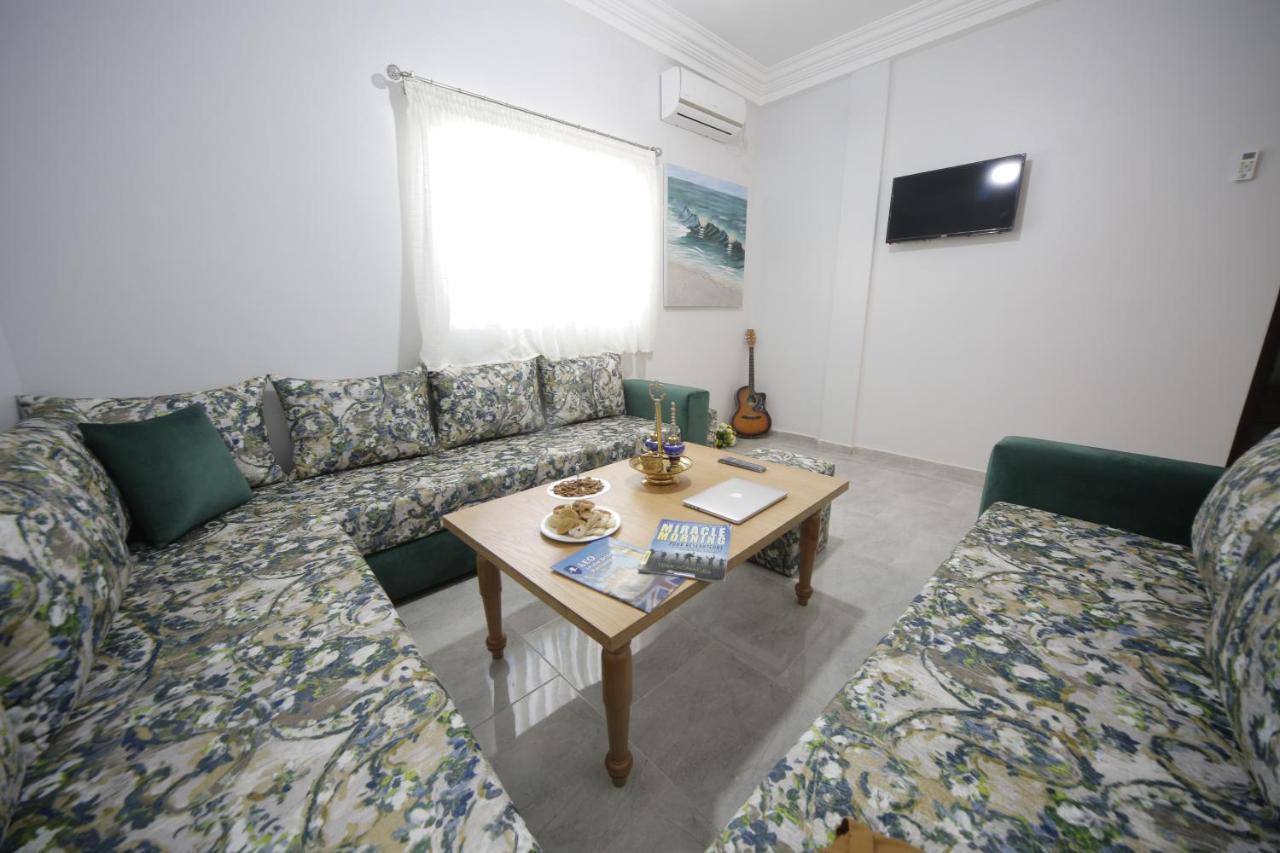 Appartement Dialcom 瓦尔扎扎特 外观 照片