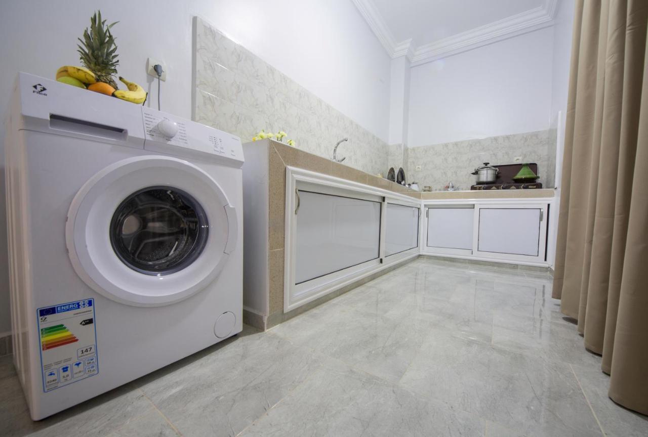 Appartement Dialcom 瓦尔扎扎特 外观 照片