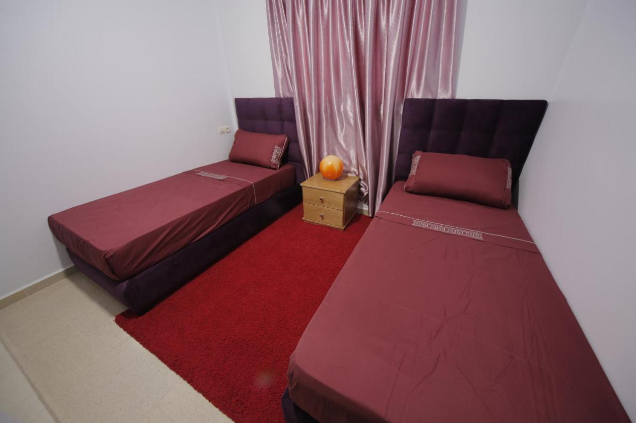 Appartement Dialcom 瓦尔扎扎特 外观 照片