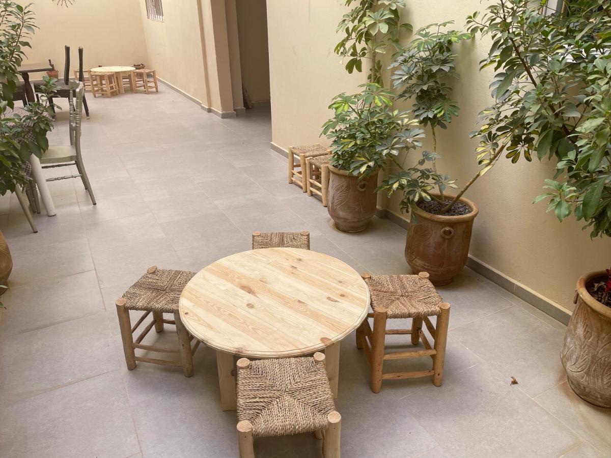 Appartement Dialcom 瓦尔扎扎特 外观 照片